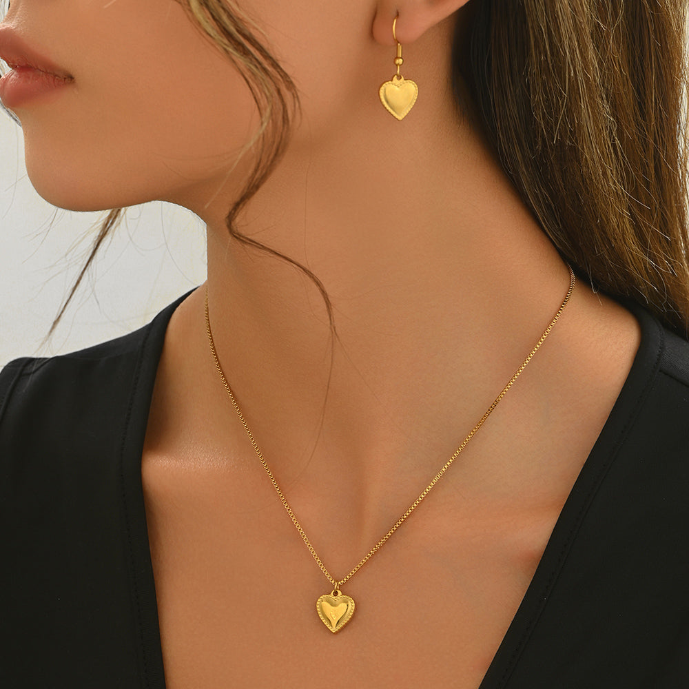 18K Gold Plated Puffy Heart Pendant Necklace And Earrings Set